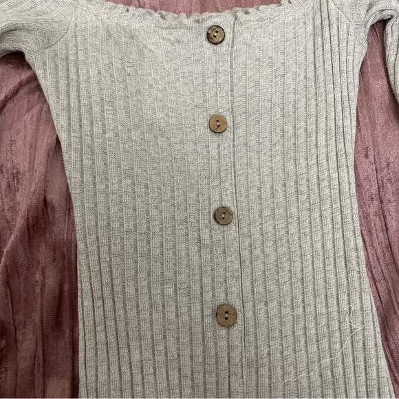 Fashion Nova Jacklyn Off the Shoulder Bodycon Dress - Picture 4 of 5